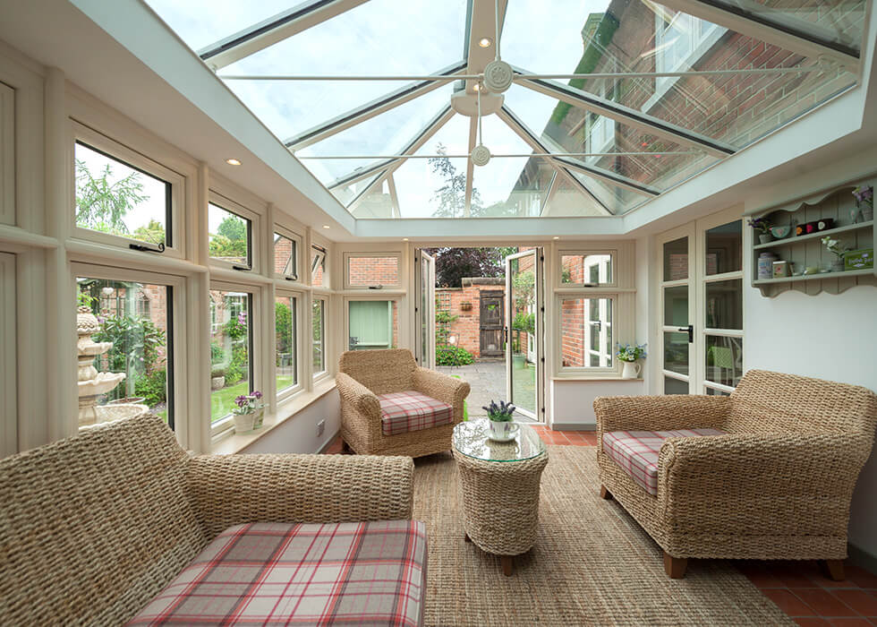 https://www.stedek.co.uk/wp-content/uploads/2018/06/Residence-collection-conservatory-interior.jpg