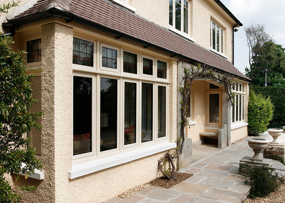 https://www.stedek.co.uk/wp-content/uploads/2018/06/Smart-cream-aluminium-windows.jpg